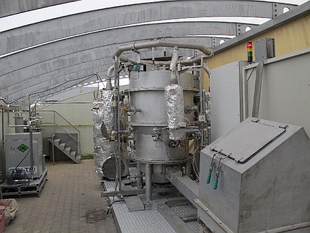 Autothermal gasification technology: b) fuel bin and fuel transport into autothermal gasifier